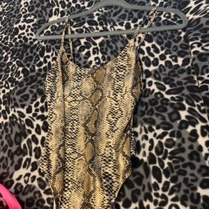 Body suit with print